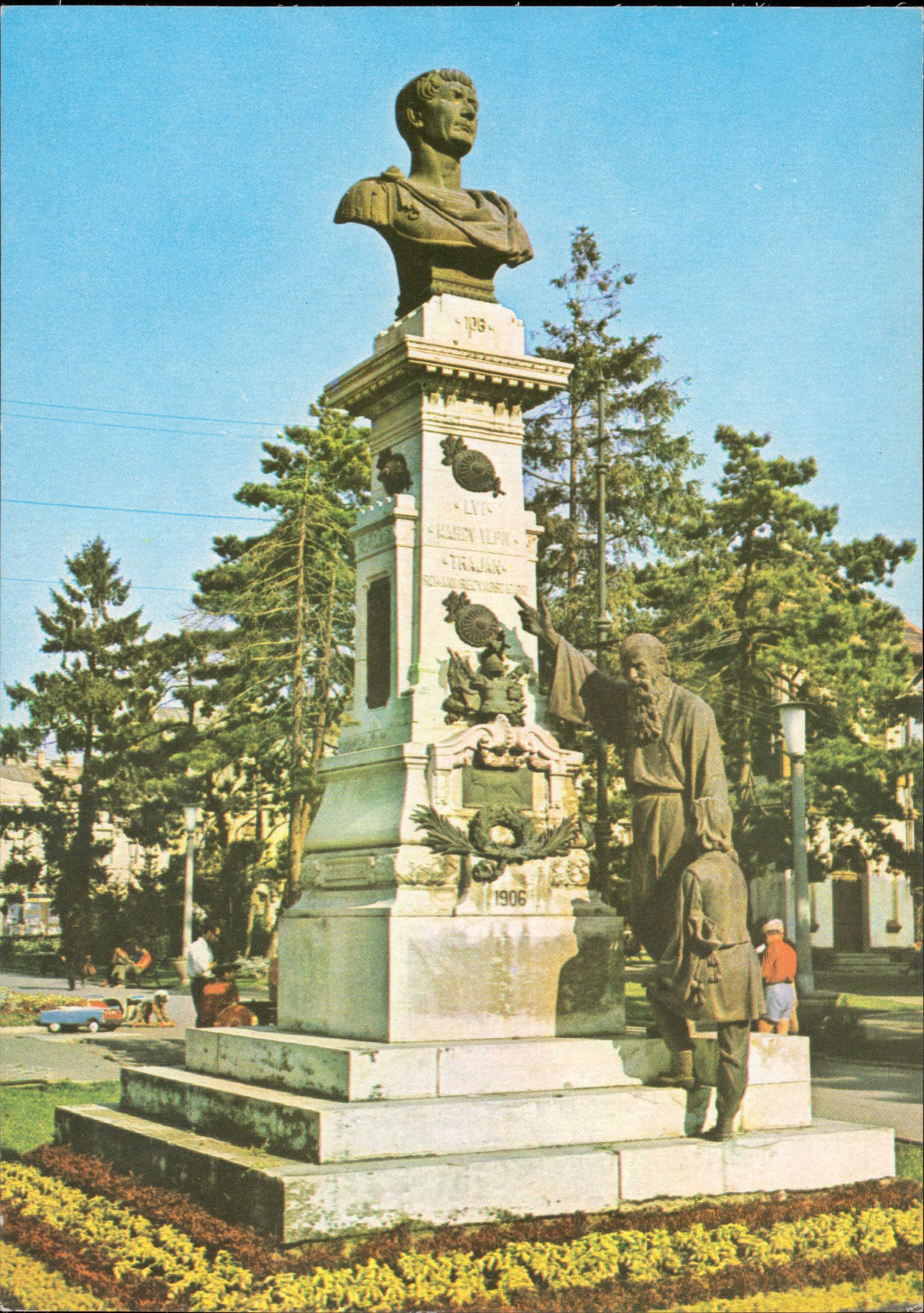 Brăila - Statuia Împăratului Traian