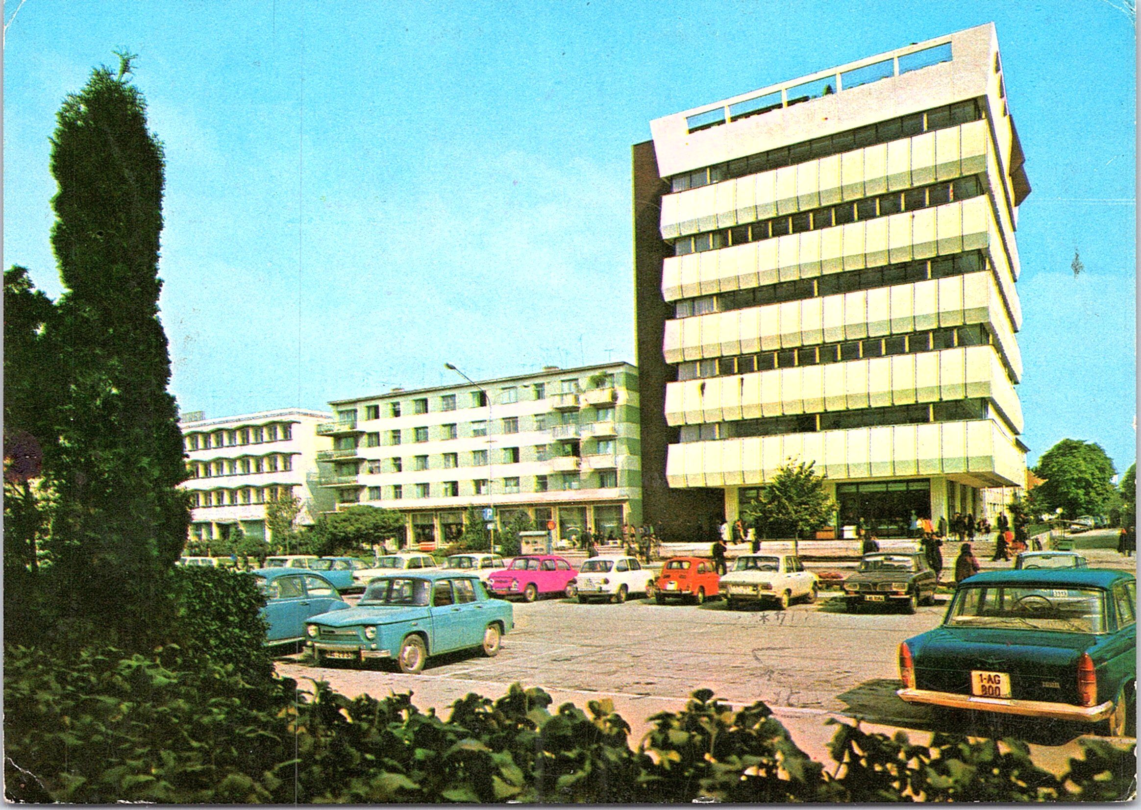 PITEȘTI. Magazinul universal Trivale