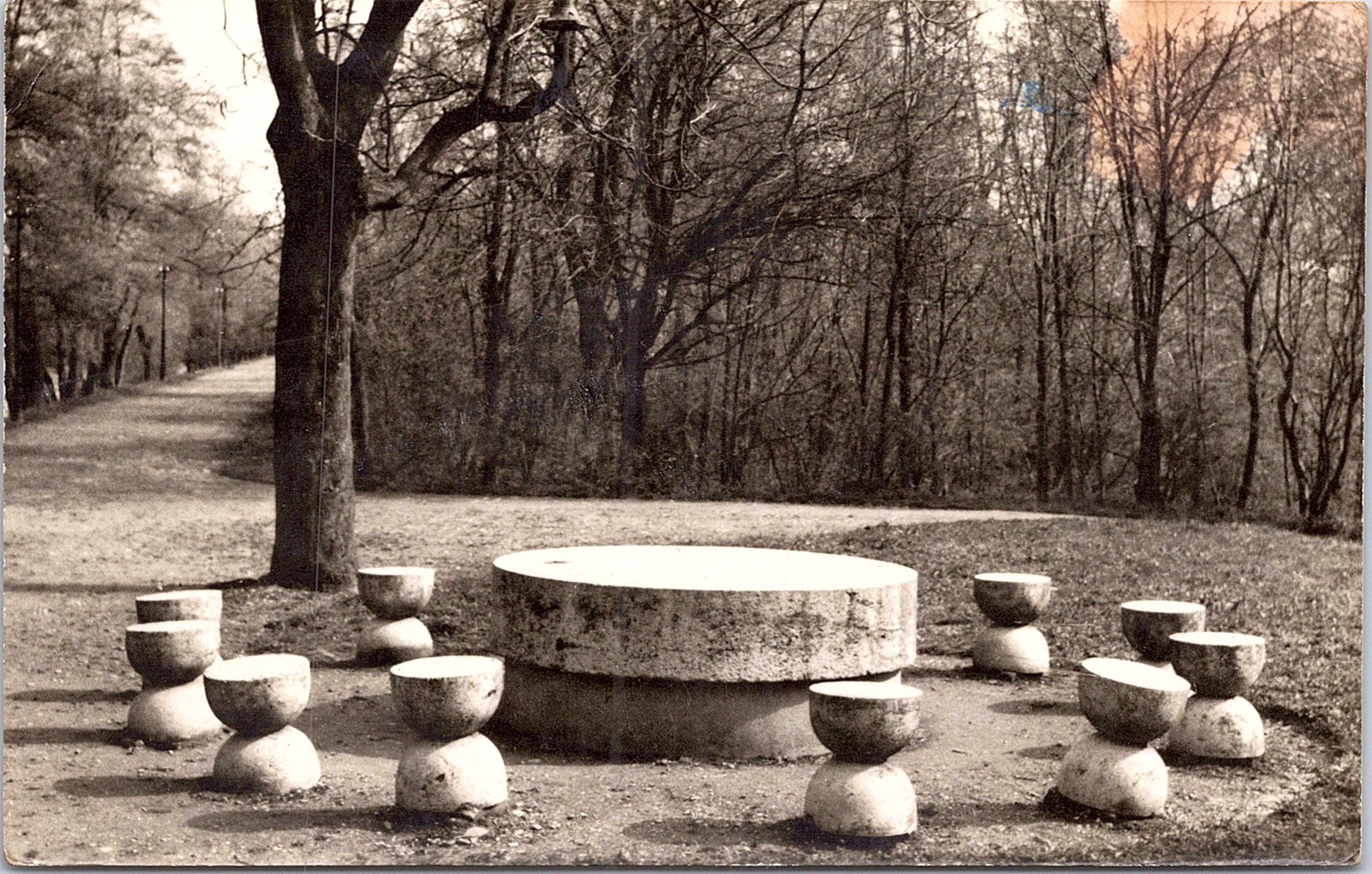 Târgu Jiu. Masa tăcerii de C. Brâncuși