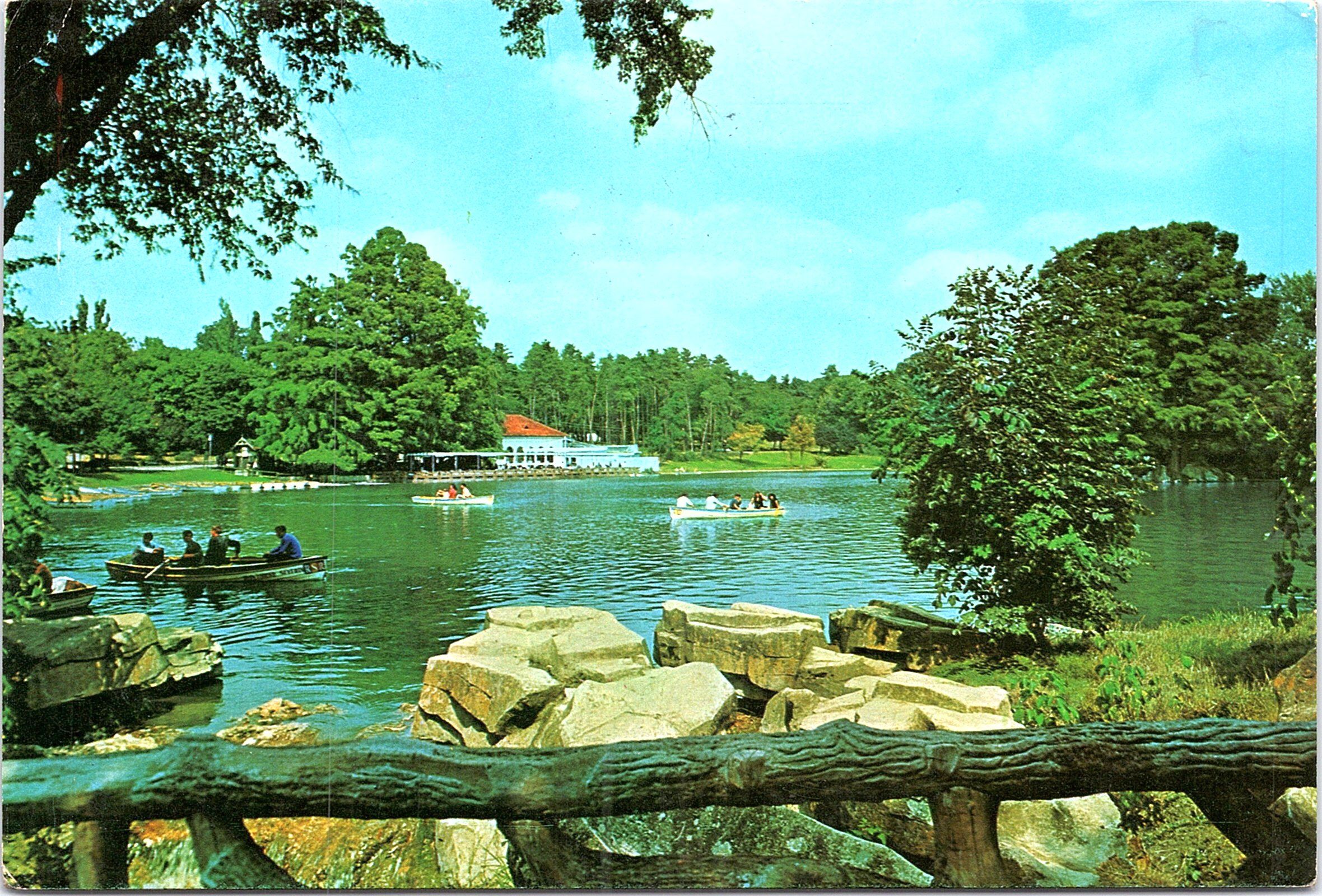 Craiova. Vedere din Parcul poporului
