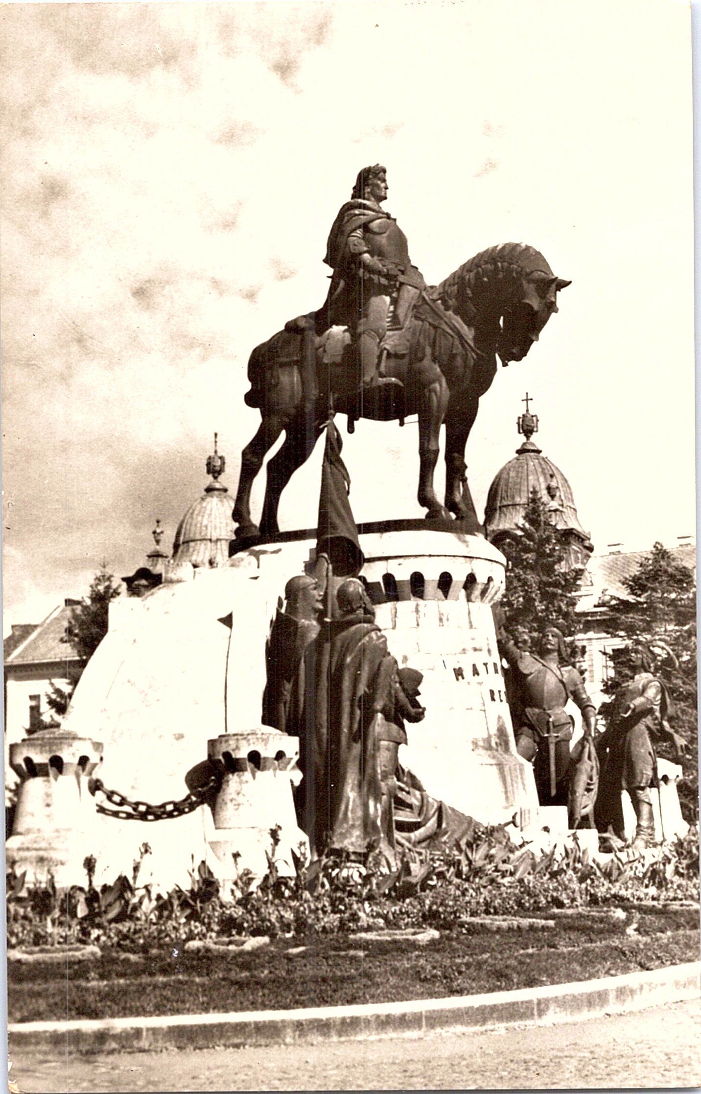 CLUJ. Statuia lui Matei Corvin