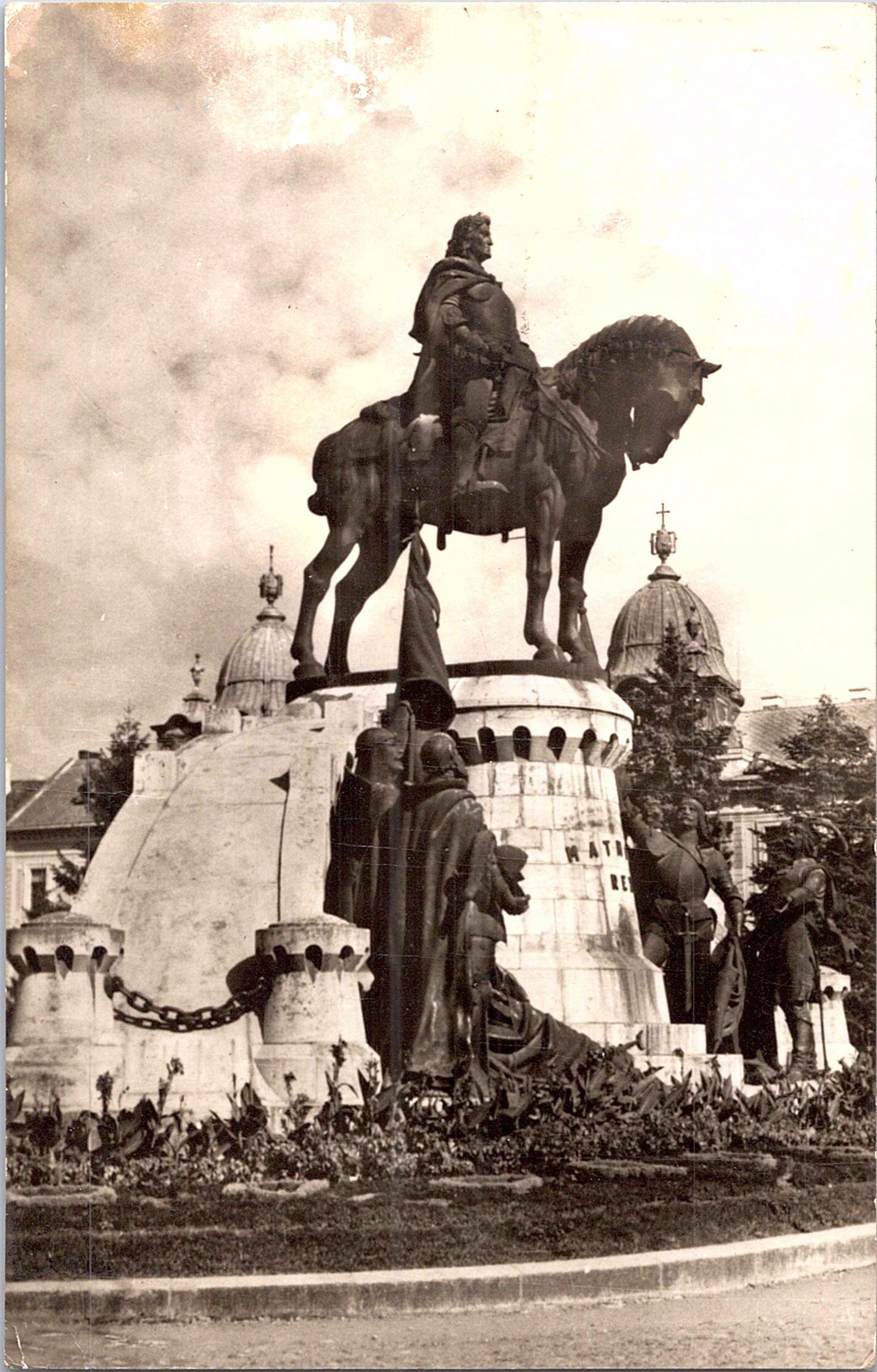 CLUJ. Statuia lui Matei Corvin