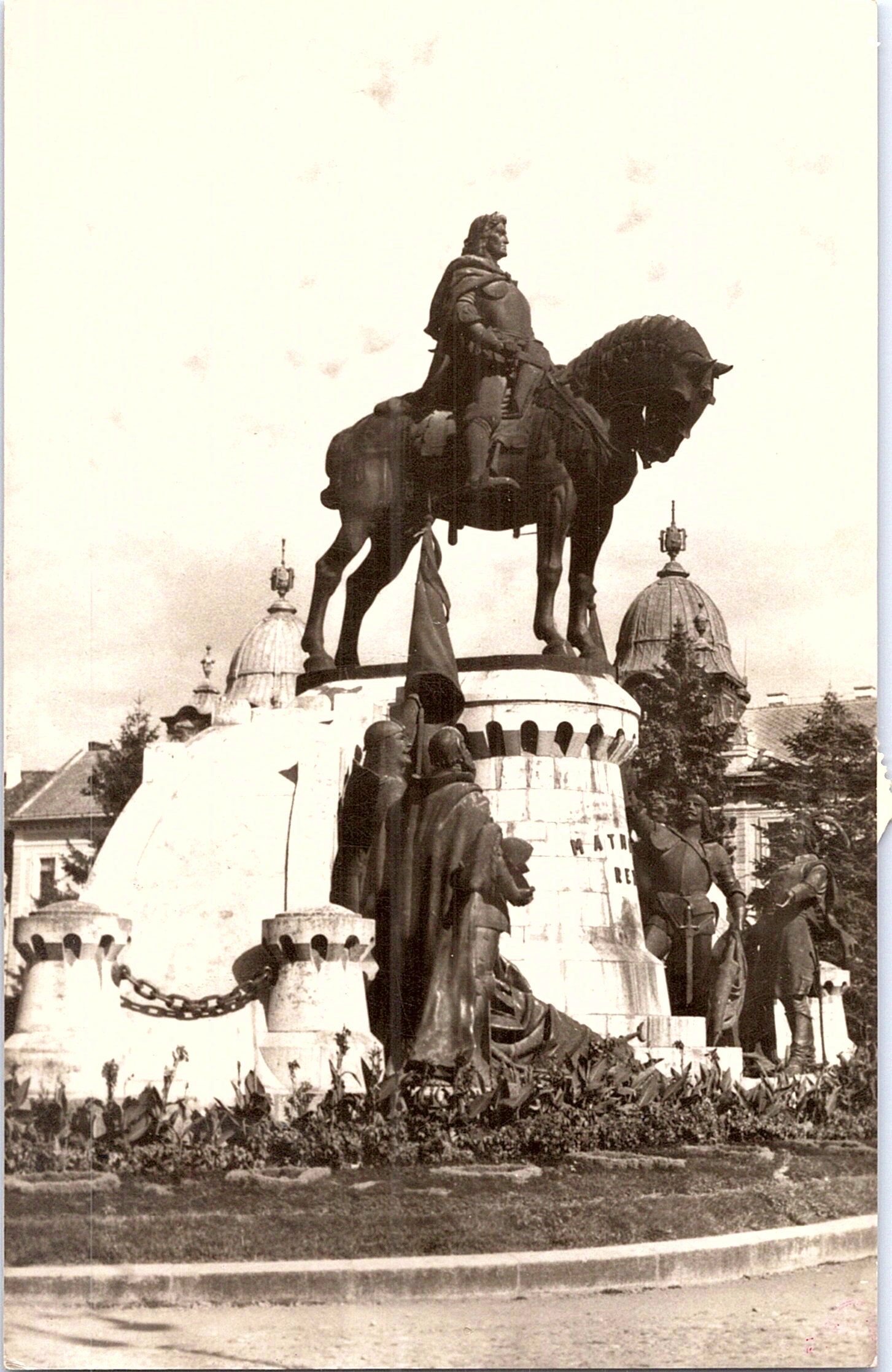 CLUJ. Statuia lui Matei Corvin