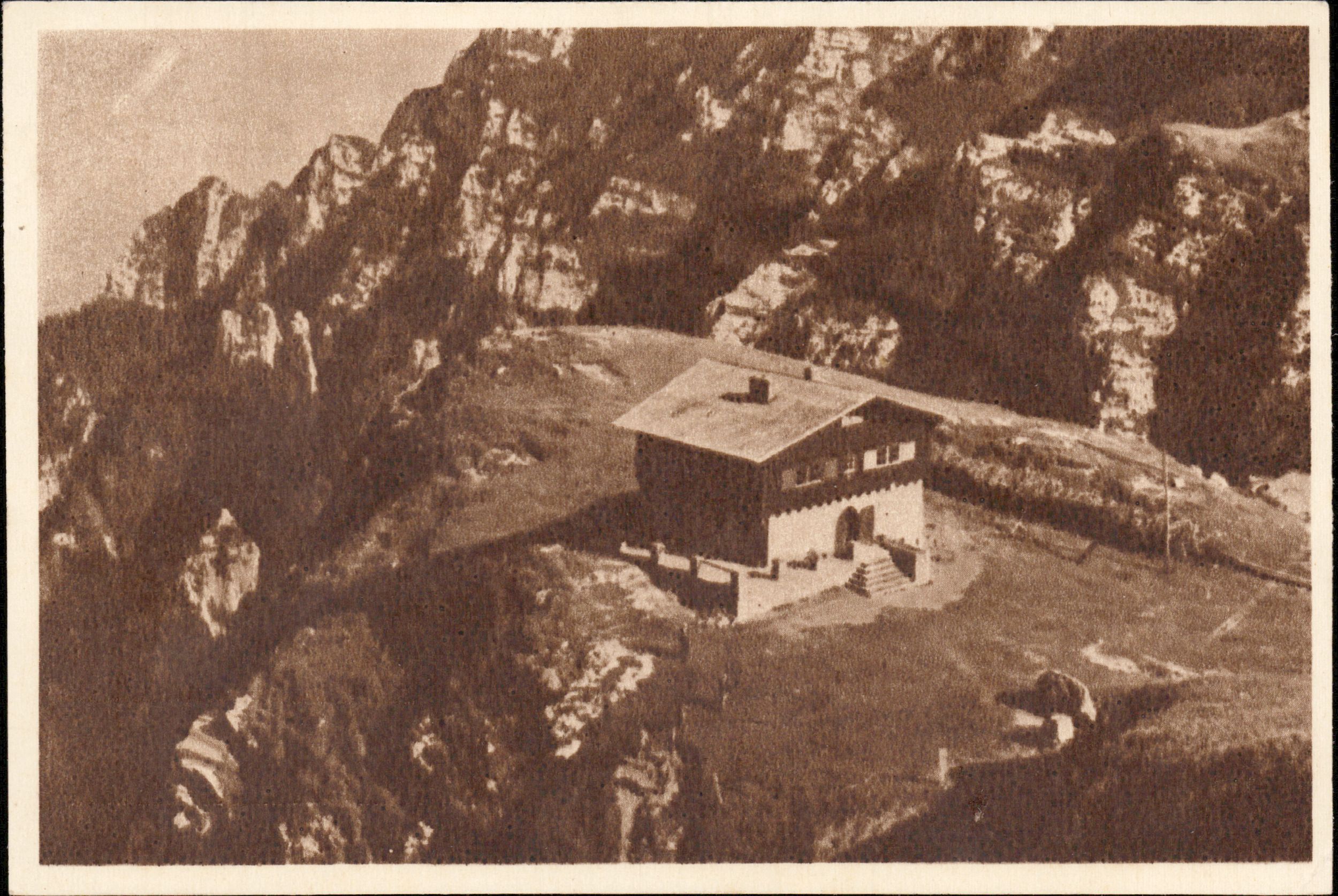 Munții Bucegi - Cabana C.G.M.
