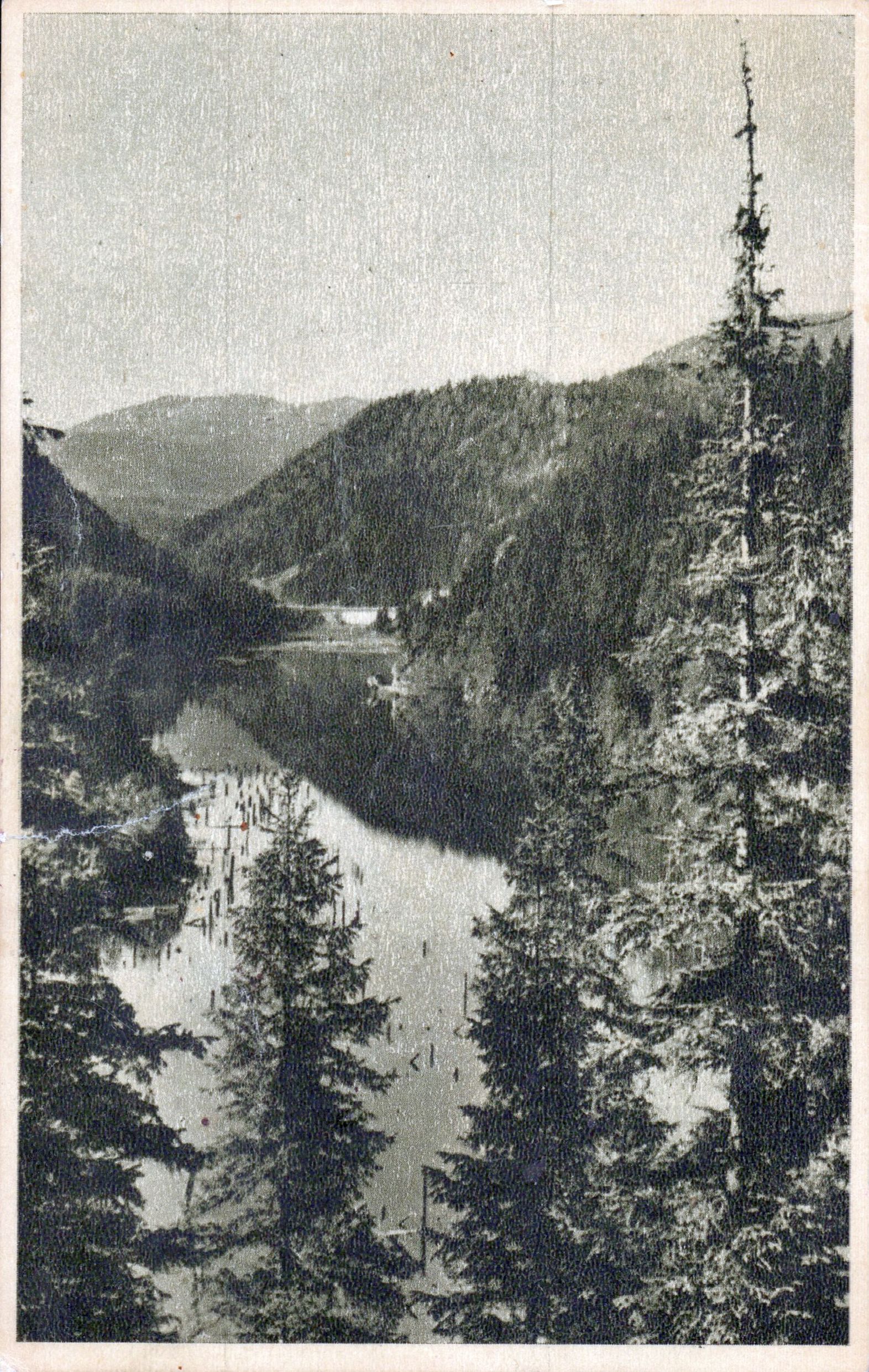 Lacul Roșu