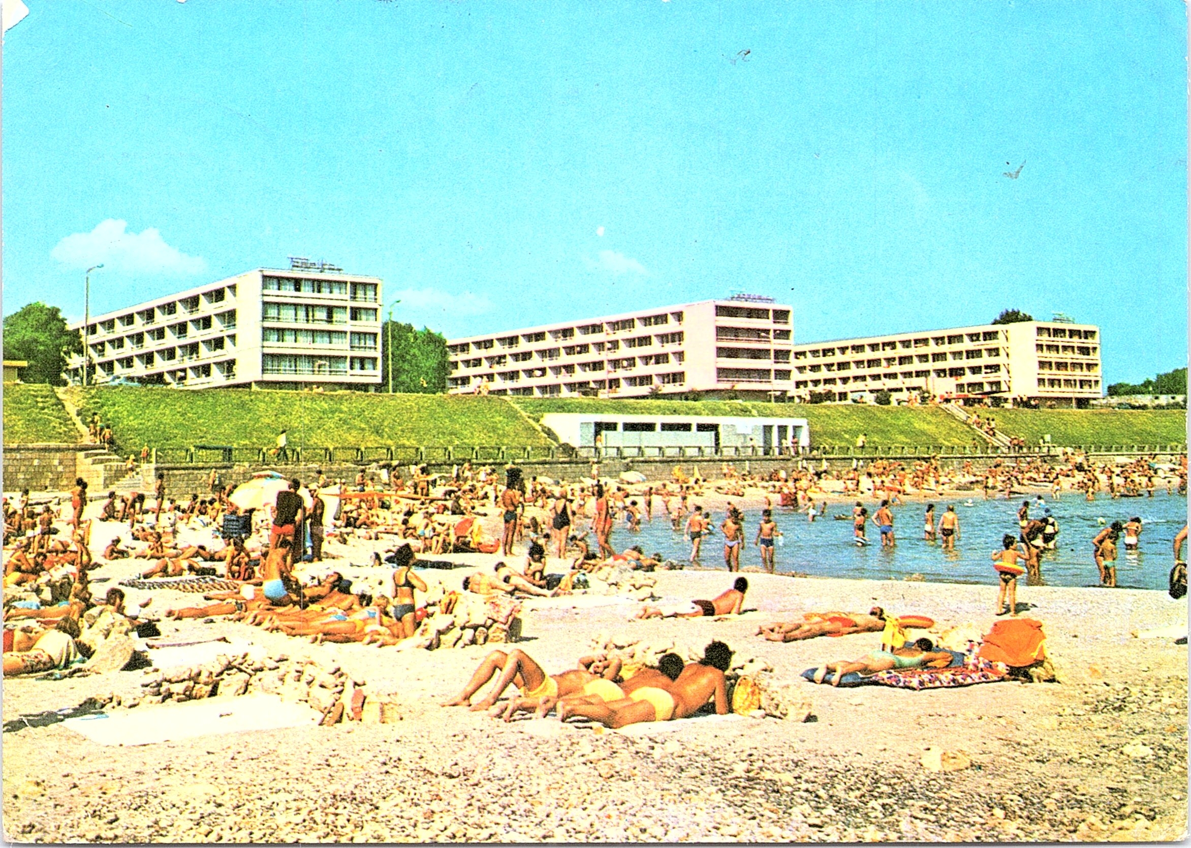 Stațiunea Saturn: Vedere de pe plajă