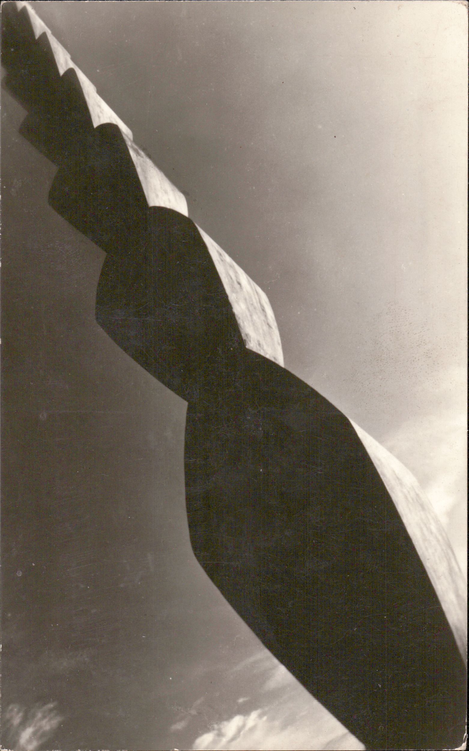 Târgu Jiu: fragment din Coloana fără sfârșit de Constantin Brâncuși